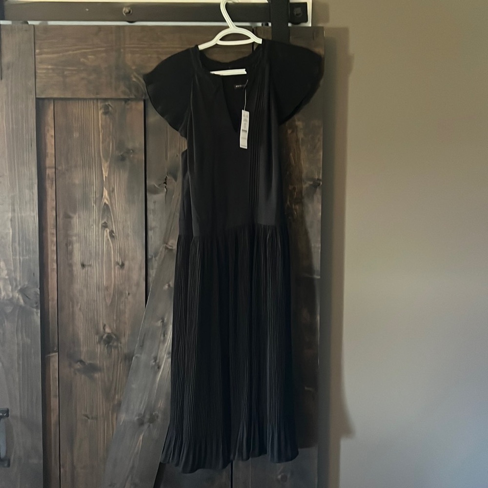 White House Black Market Soft MIDI dress - black - size 8 NWT